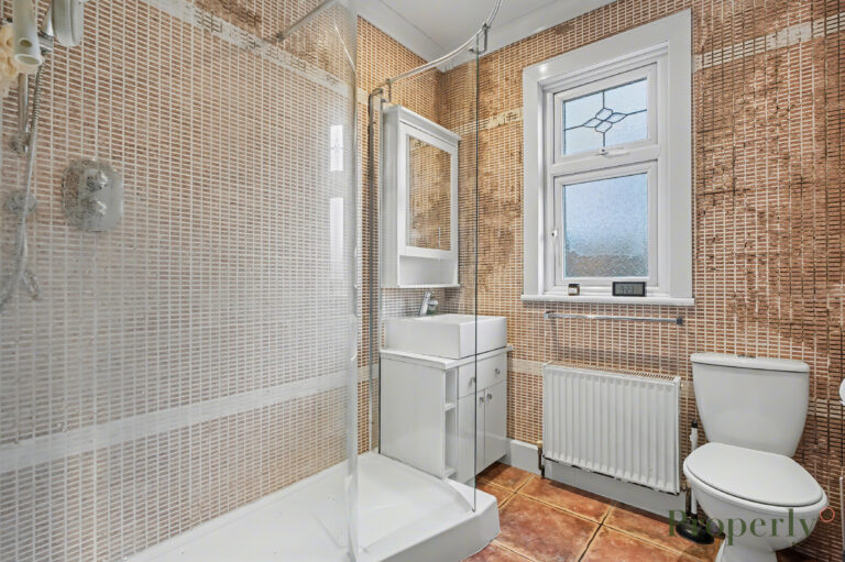 Shaftesbury Road, London, E4